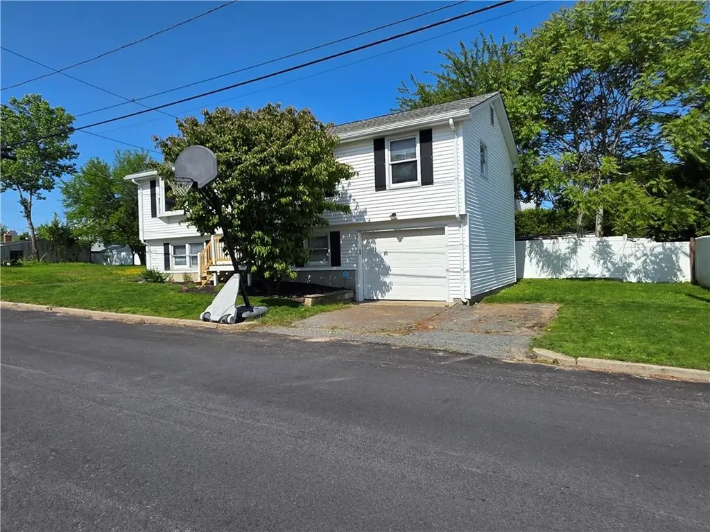 114 Florida Avenue Cranston RI 02920