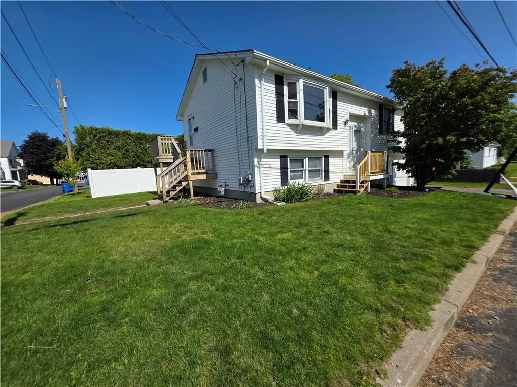 114 Florida Avenue Cranston RI 02920