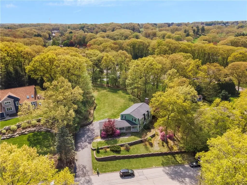 5 Oak Hill Drive Lincoln RI 02865