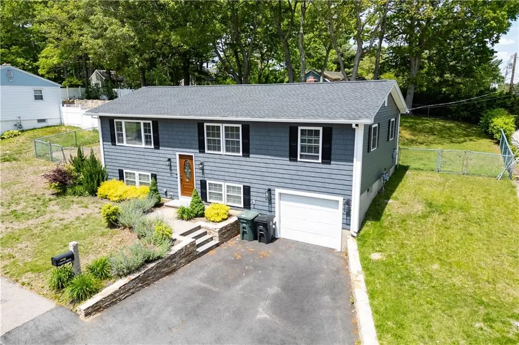 1 Grant Drive Coventry RI 02816