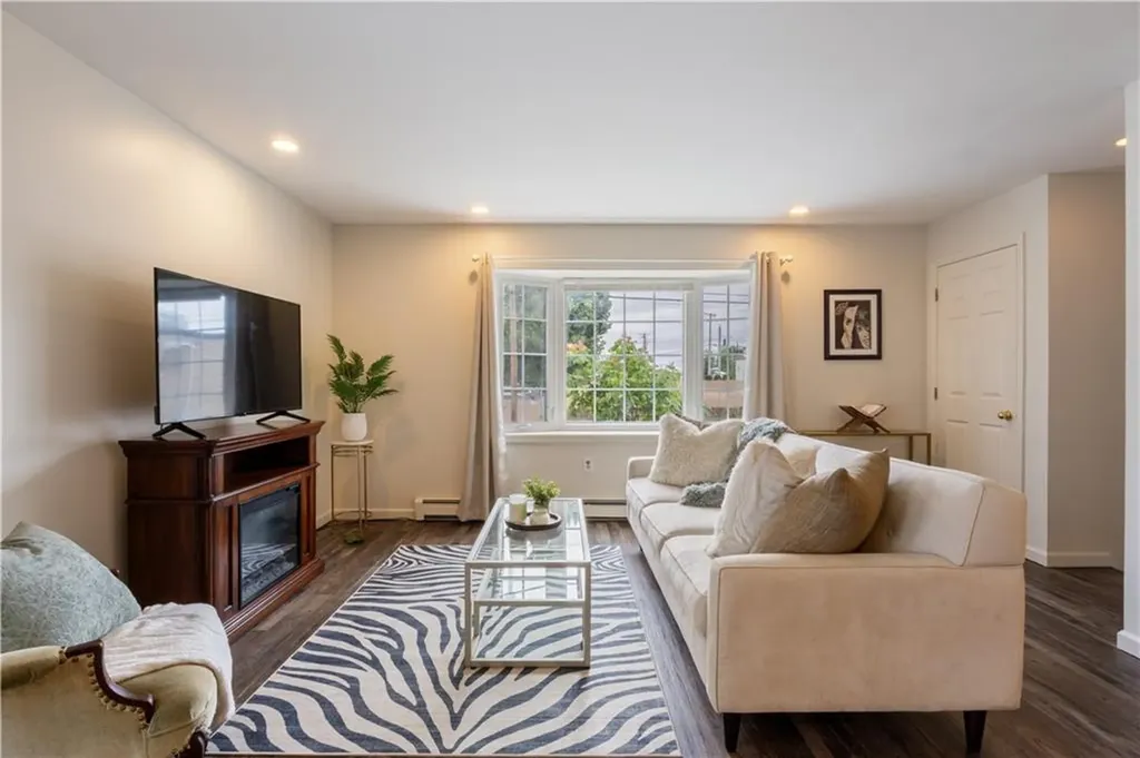 59 Batcheller Avenue Providence RI 02904