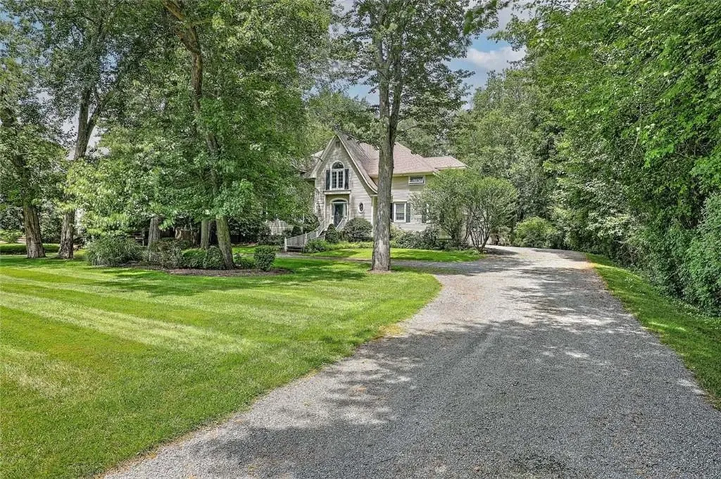 15 Tall Pines Drive Barrington RI 02806