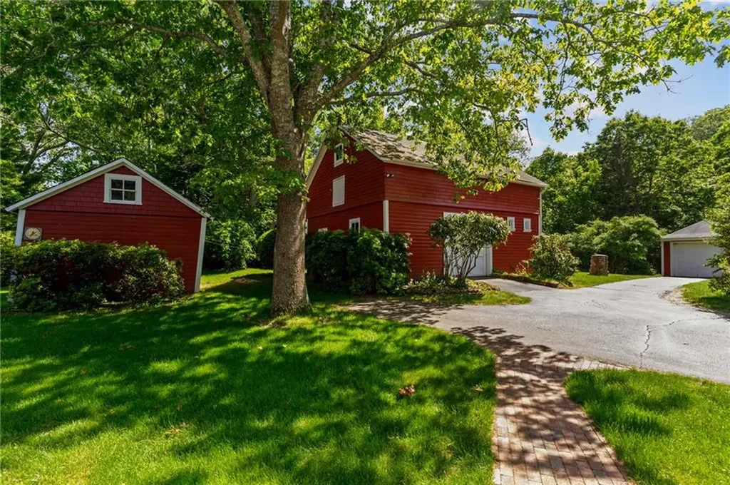 10 Liberty Road Exeter RI 02822