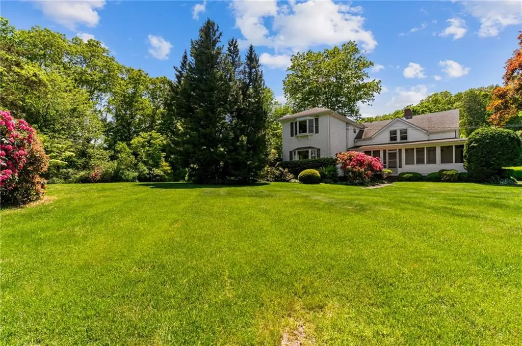 10 Liberty Road Exeter RI 02822