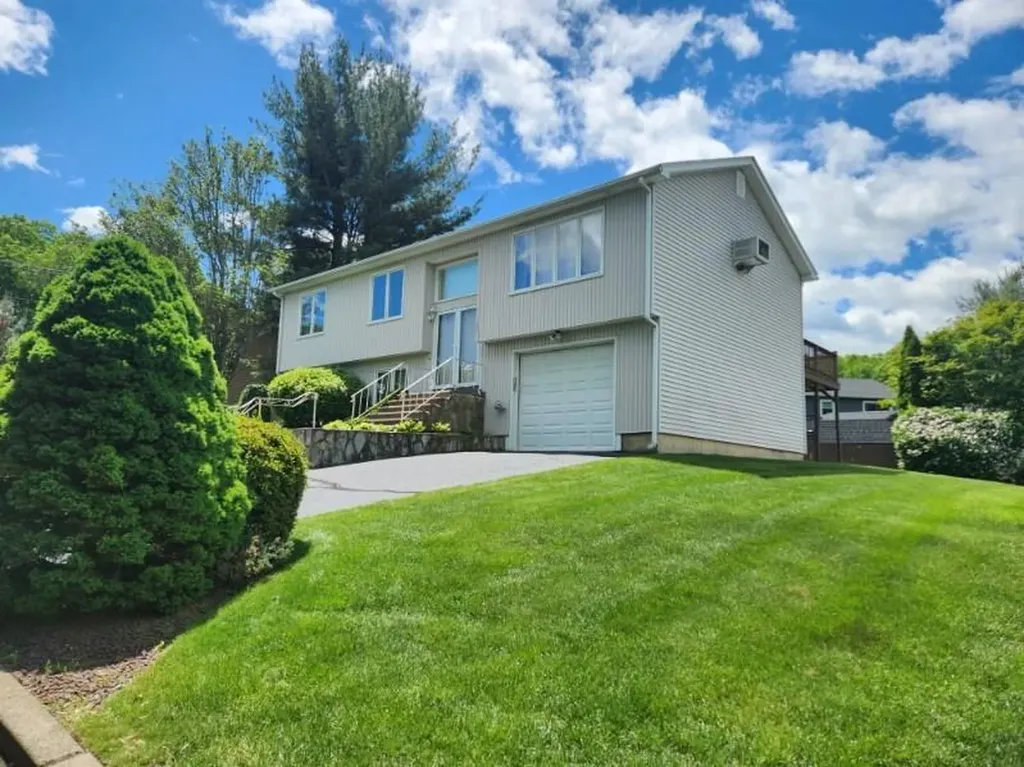 111 Village Avenue Cranston RI 02920