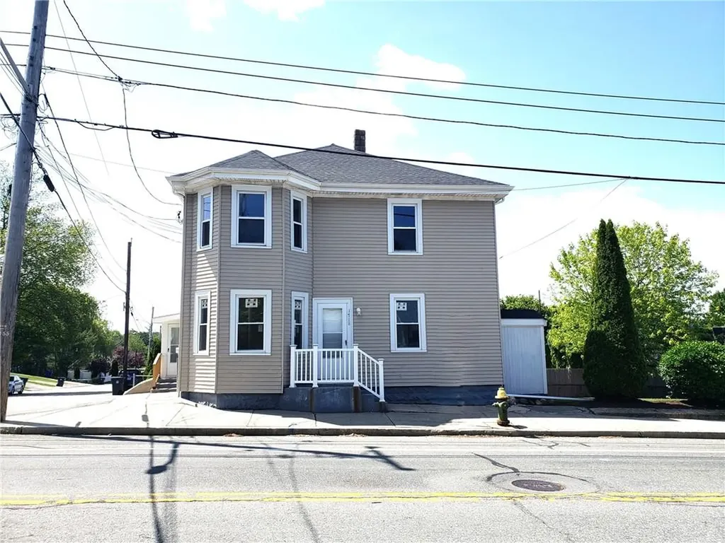 1718 Smith Street North Providence RI 02911