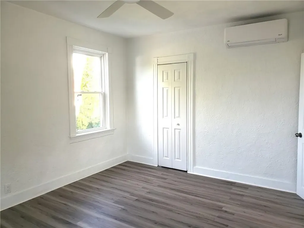 1718 Smith Street North Providence RI 02911