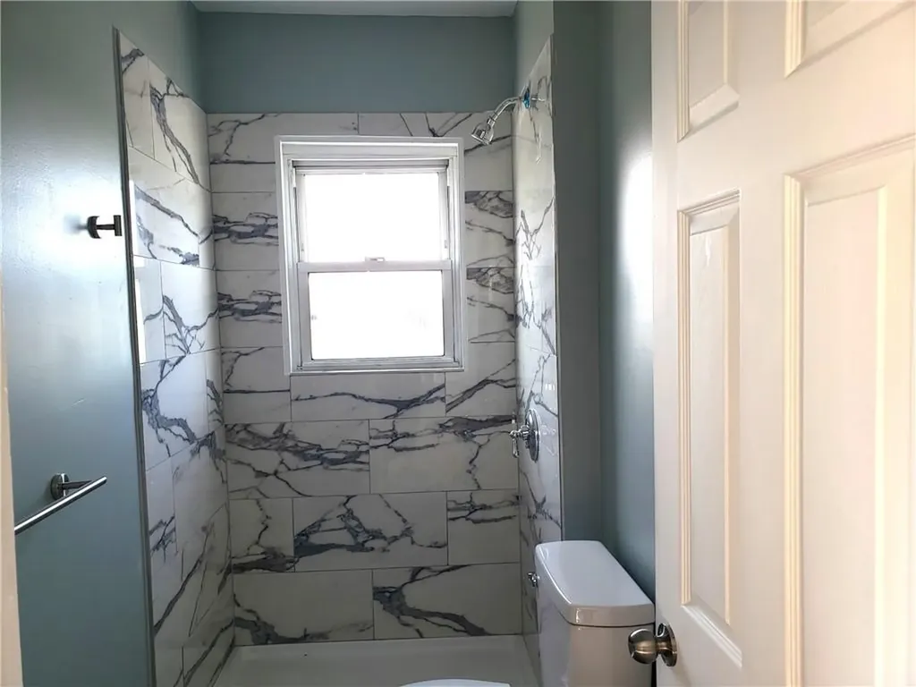 1718 Smith Street North Providence RI 02911