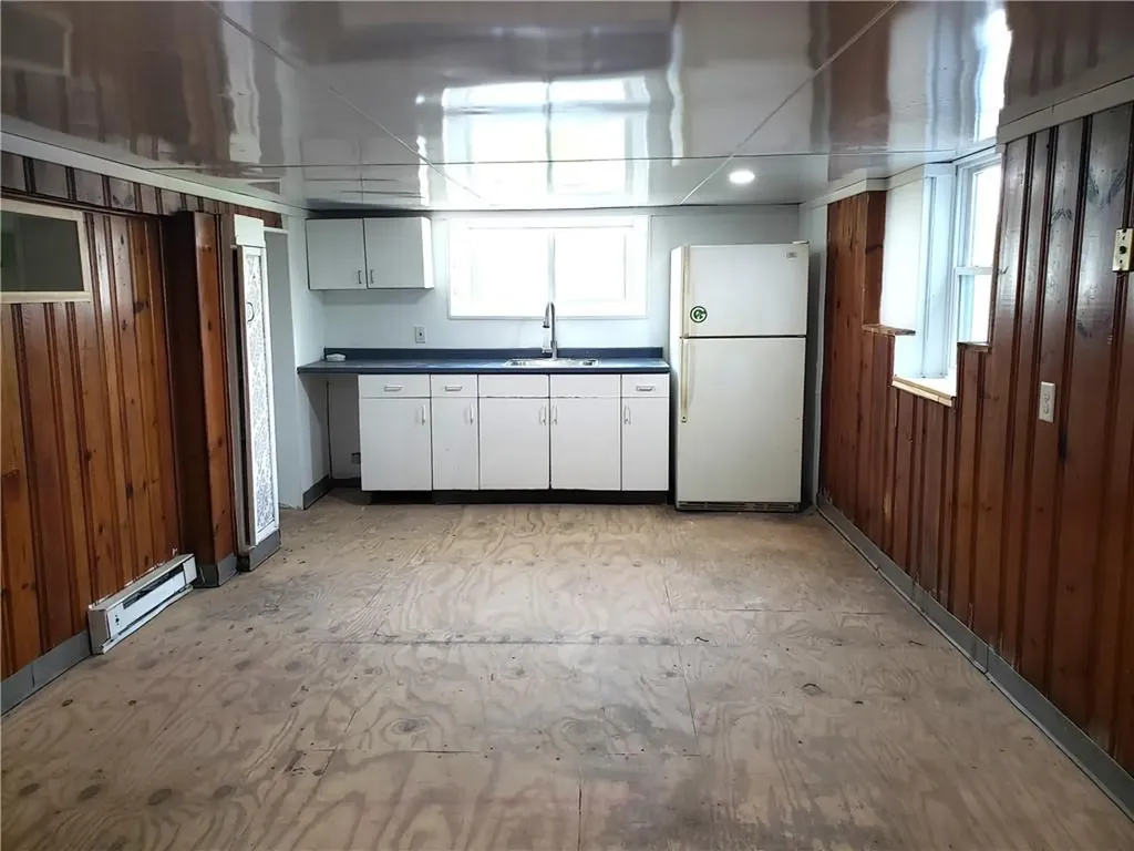 1718 Smith Street North Providence RI 02911