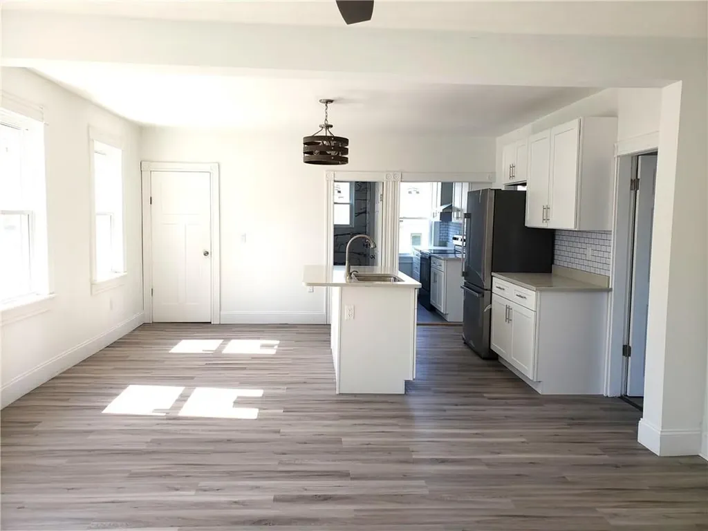 1718 Smith Street North Providence RI 02911