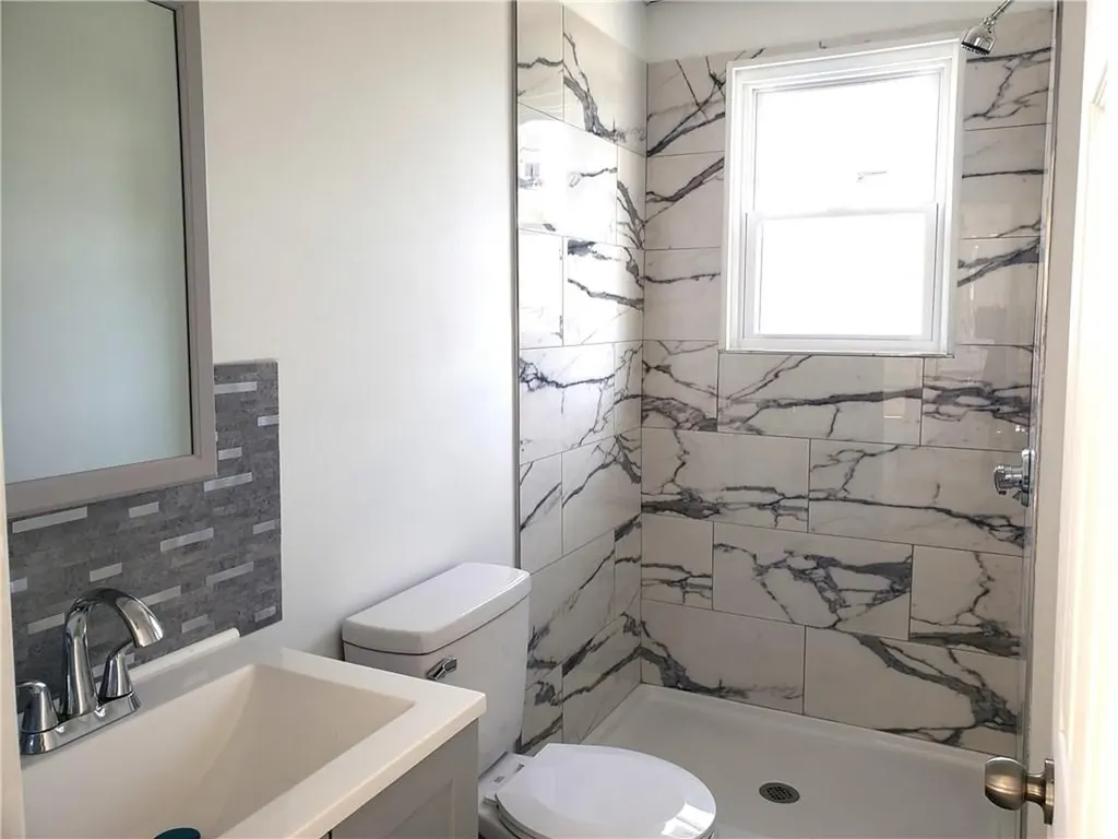 1718 Smith Street North Providence RI 02911