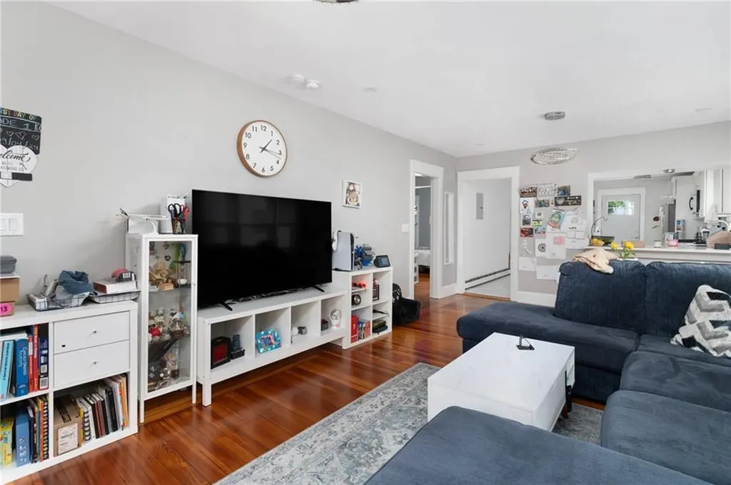 21 Waverly Street Providence RI 02907