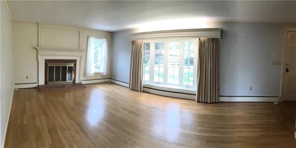 33 Red Gate Road Cumberland RI 02864