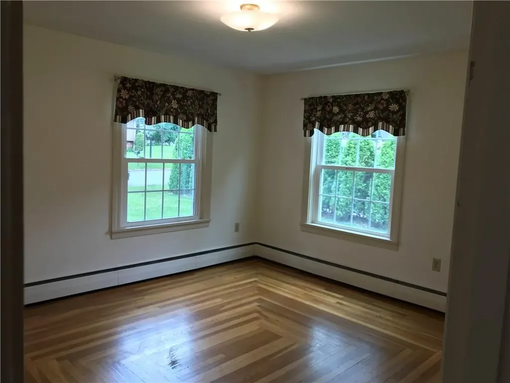 33 Red Gate Road Cumberland RI 02864