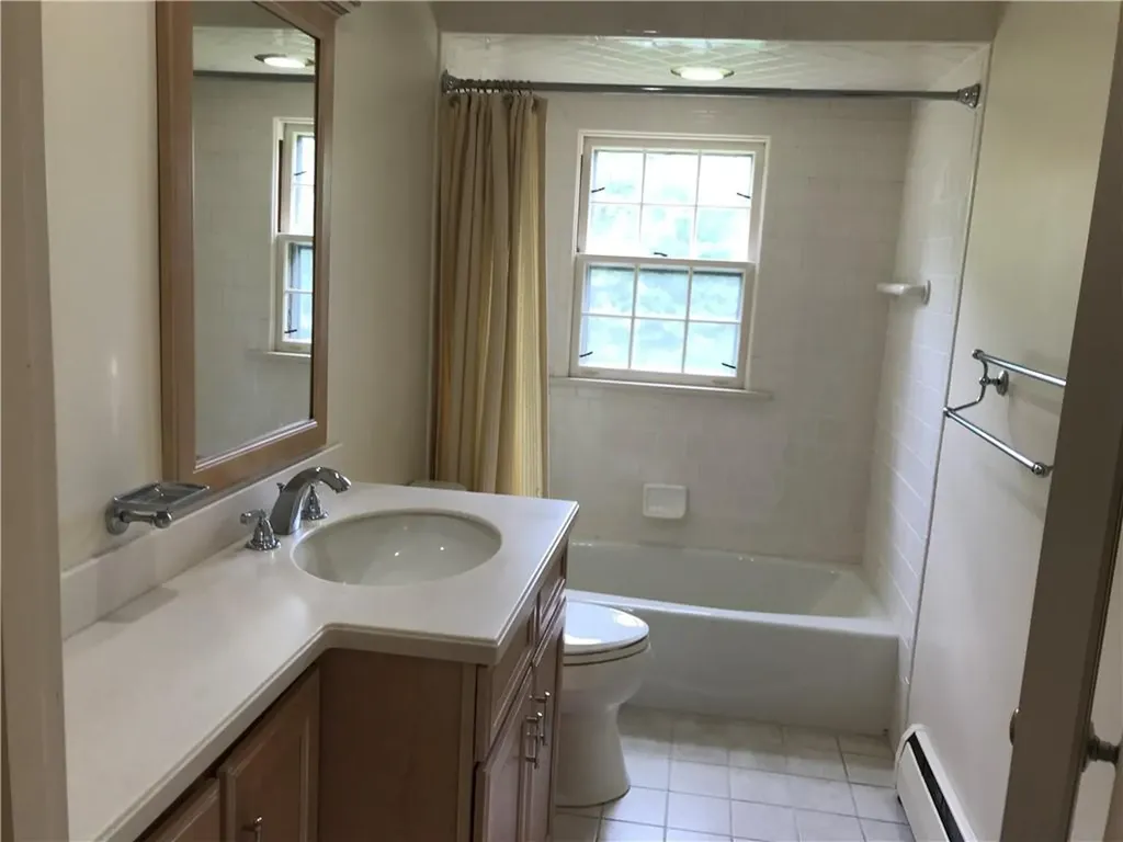 33 Red Gate Road Cumberland RI 02864