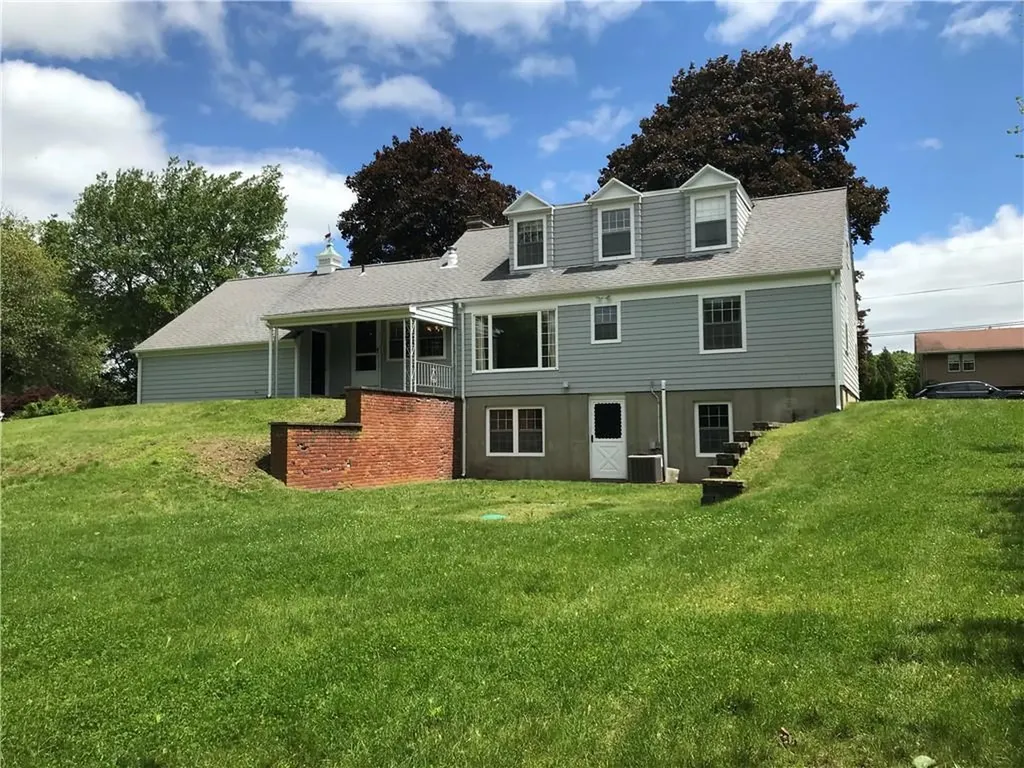 33 Red Gate Road Cumberland RI 02864