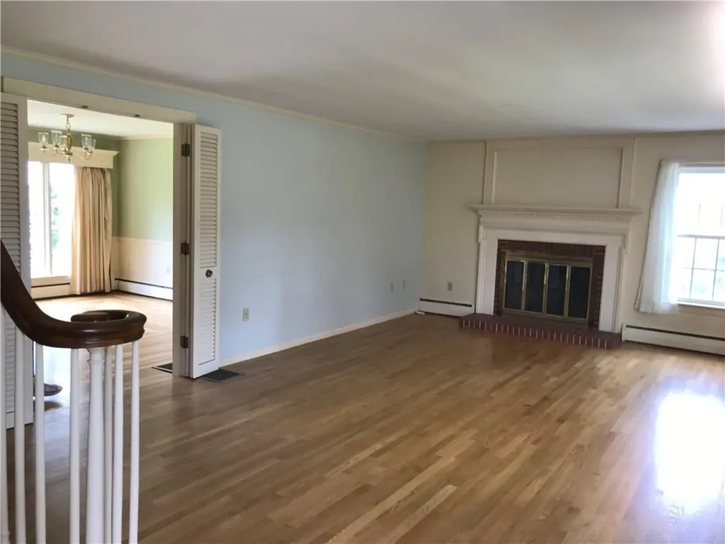33 Red Gate Road Cumberland RI 02864