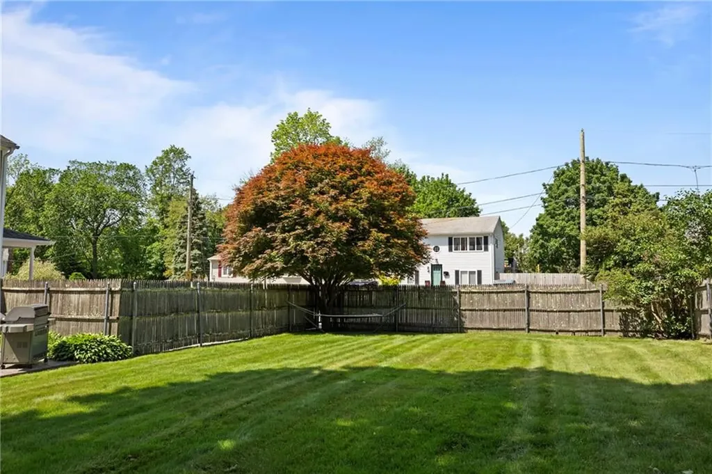 30 Sophia Drive Warwick RI 02886