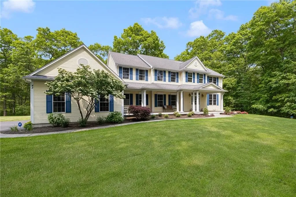 43 Kayla Ricci Way Exeter RI 02874