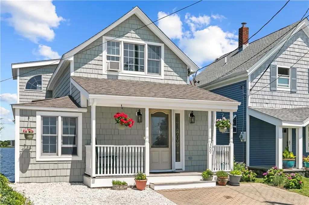 309 Riverside Street Portsmouth RI 02871