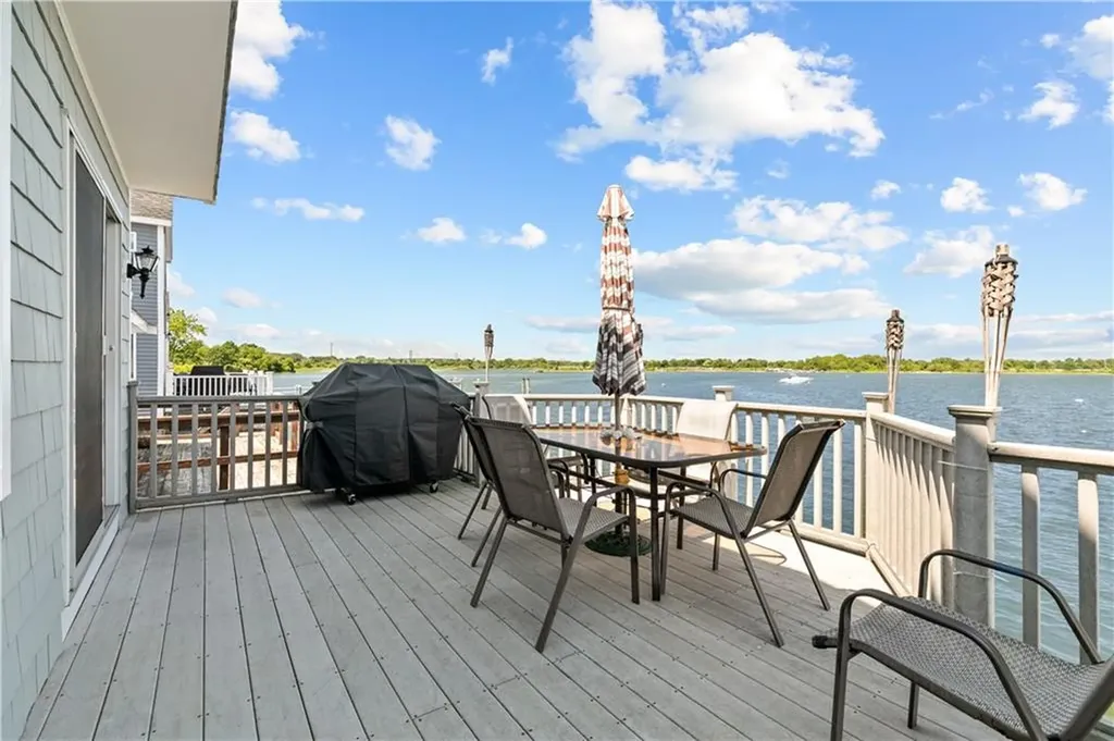 309 Riverside Street Portsmouth RI 02871