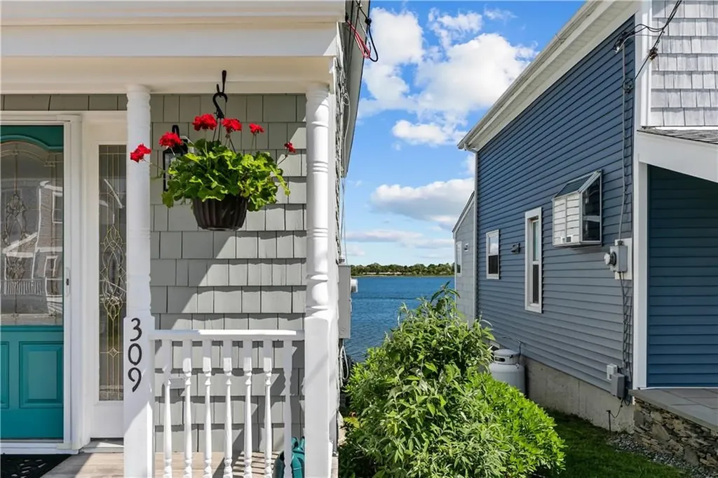 309 Riverside Street Portsmouth RI 02871