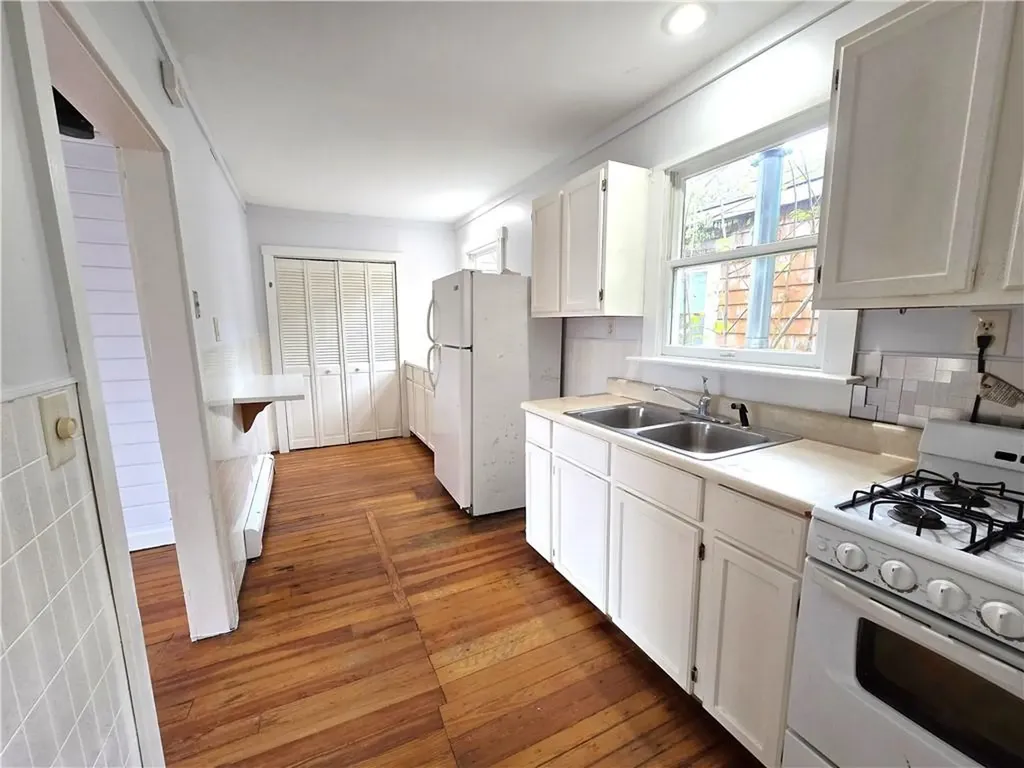 9 Island Avenue Portsmouth RI 02871