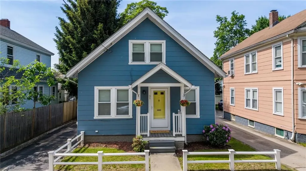 91 Garfield Avenue Providence RI 02908