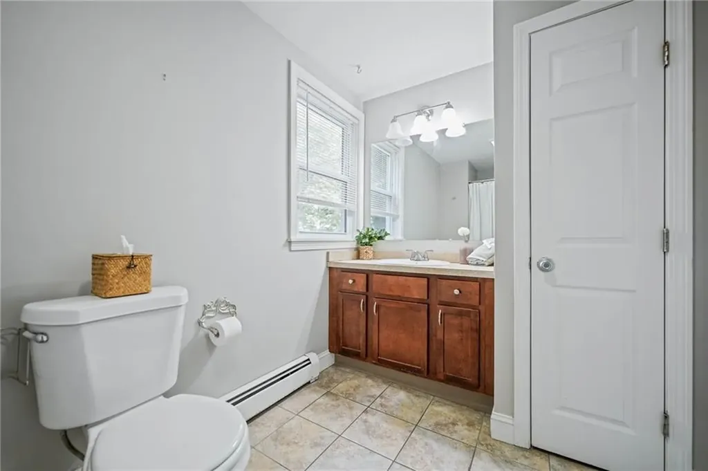91 Garfield Avenue Providence RI 02908