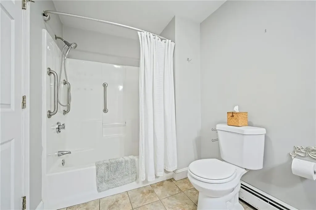 91 Garfield Avenue Providence RI 02908