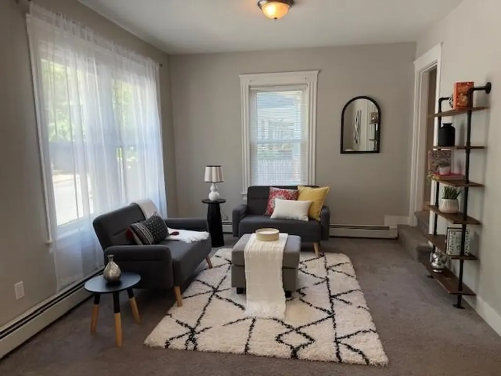91 Garfield Avenue Providence RI 02908