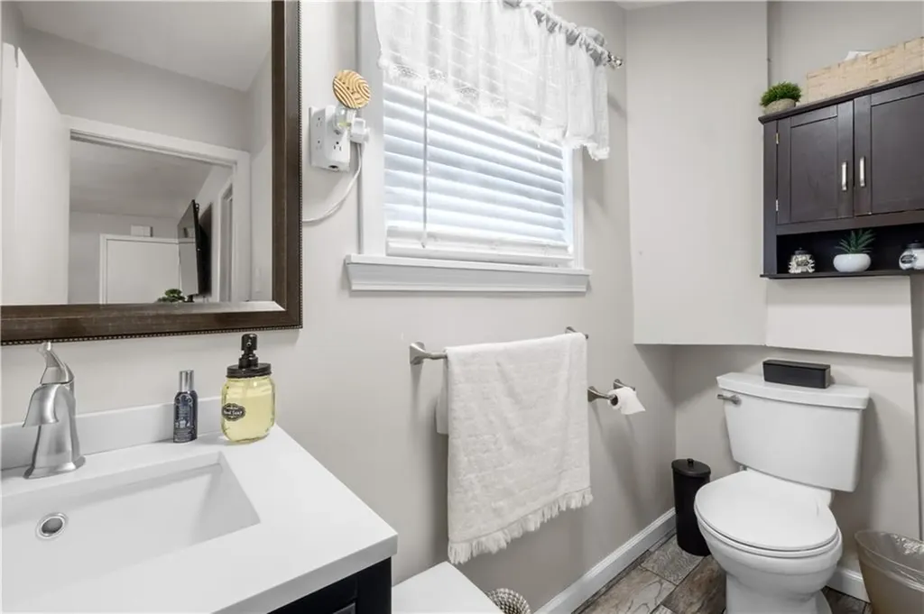 522 Slade Street Fall River MA 02724