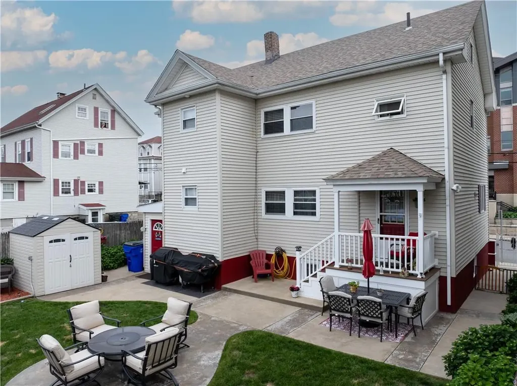 522 Slade Street Fall River MA 02724