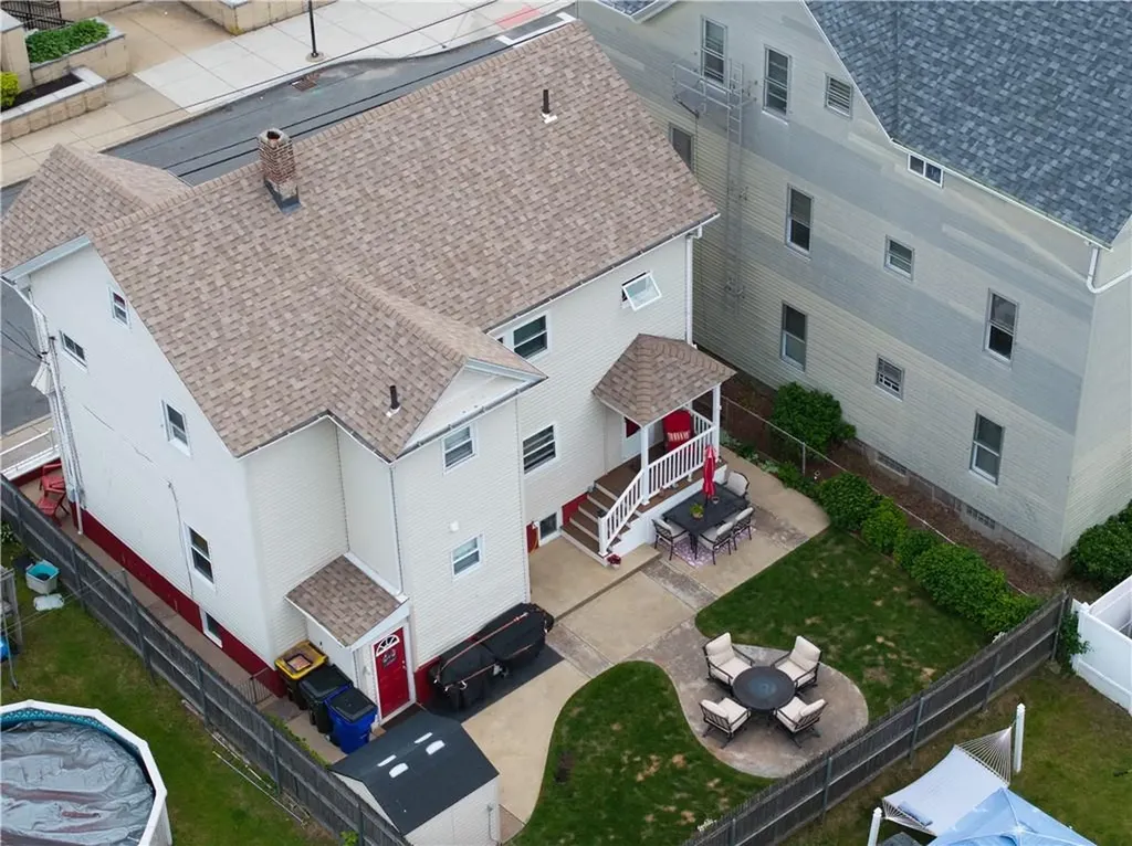 522 Slade Street Fall River MA 02724
