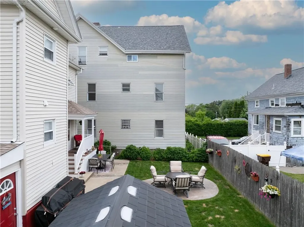 522 Slade Street Fall River MA 02724