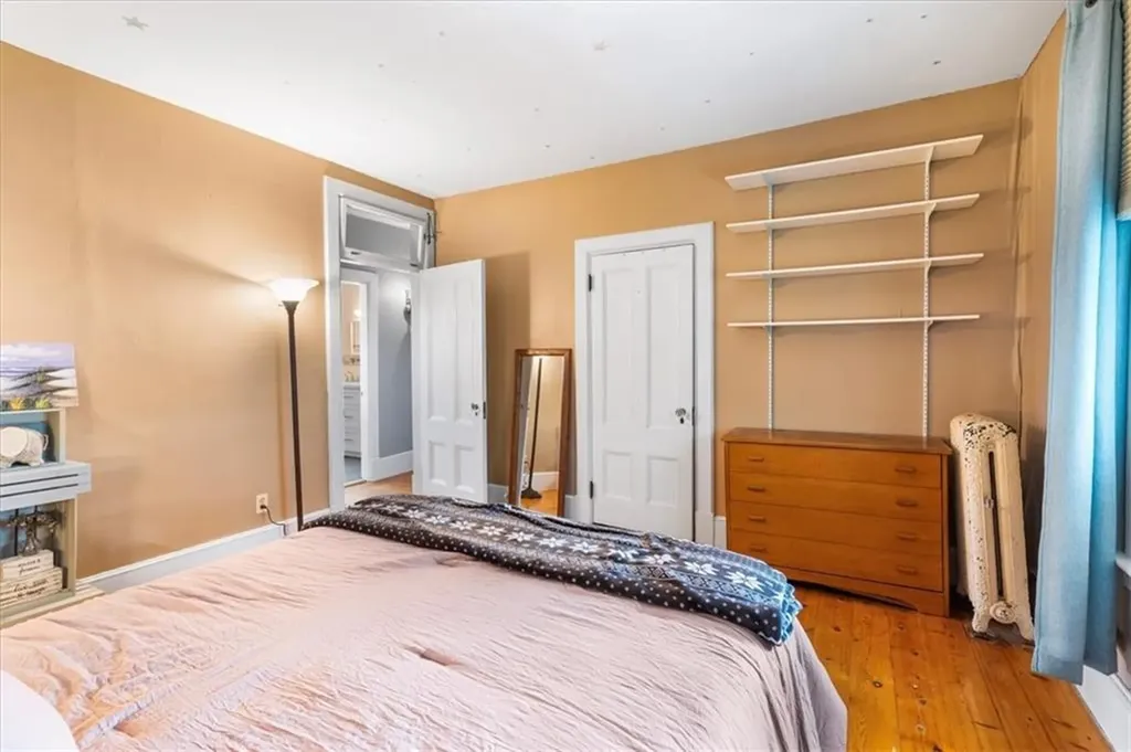 59 Woodland Road Woonsocket RI 02895