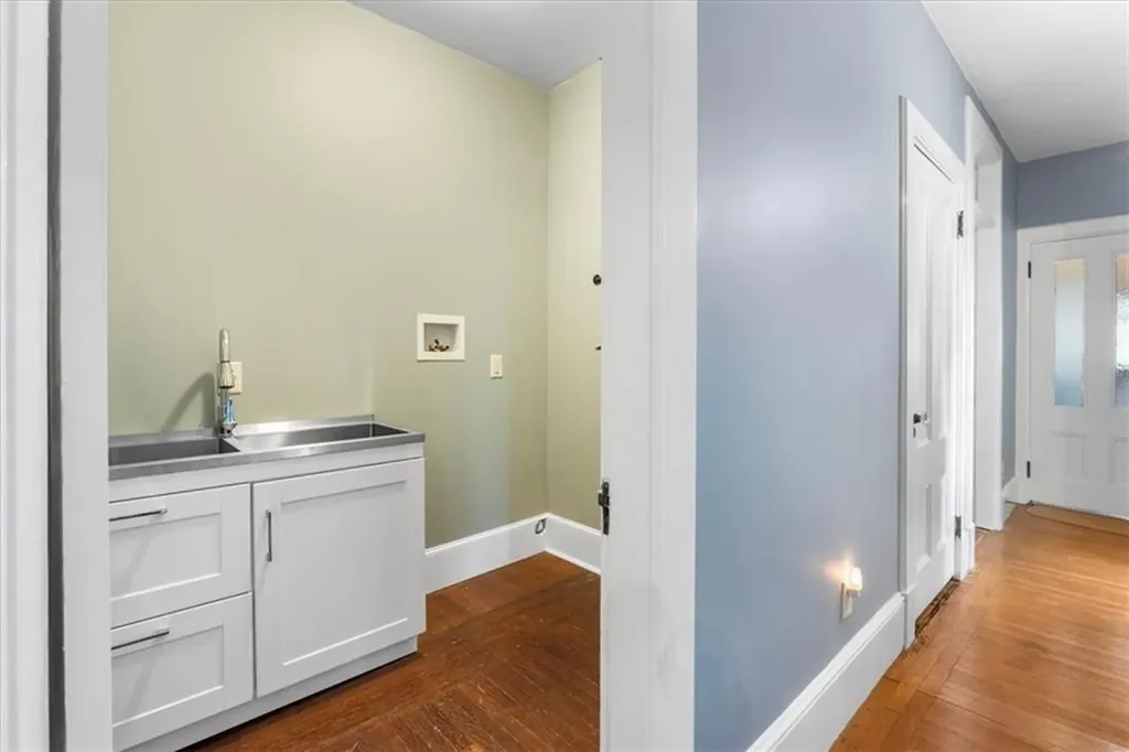 59 Woodland Road Woonsocket RI 02895