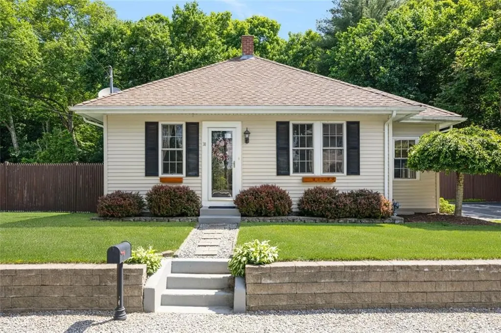30 Lincoln Street Smithfield RI 02917