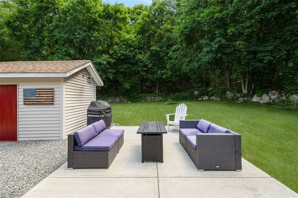 30 Lincoln Street Smithfield RI 02917