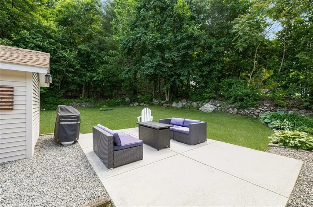 30 Lincoln Street Smithfield RI 02917