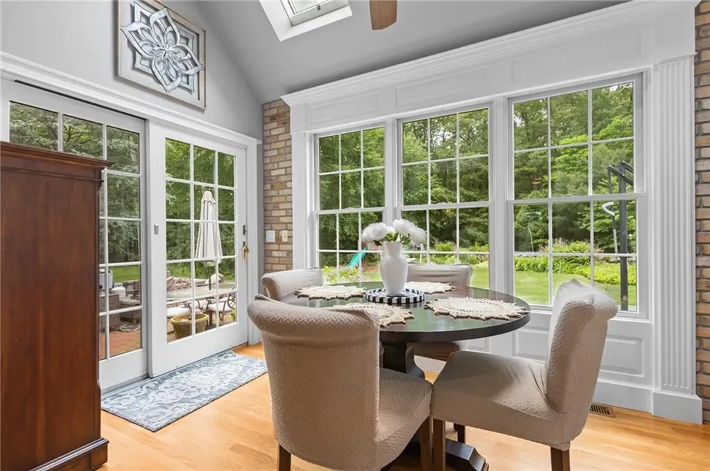 152 Glen Hills Drive Cranston RI 02920
