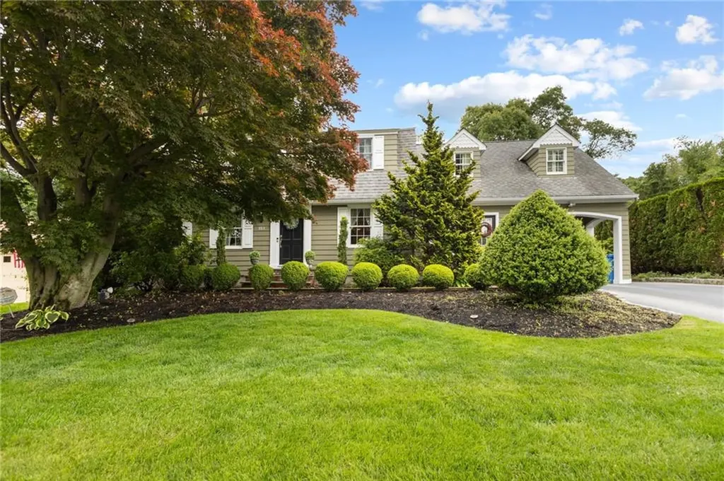 152 Glen Hills Drive Cranston RI 02920