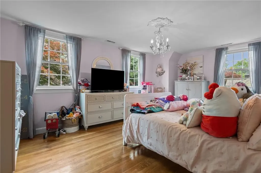 152 Glen Hills Drive Cranston RI 02920