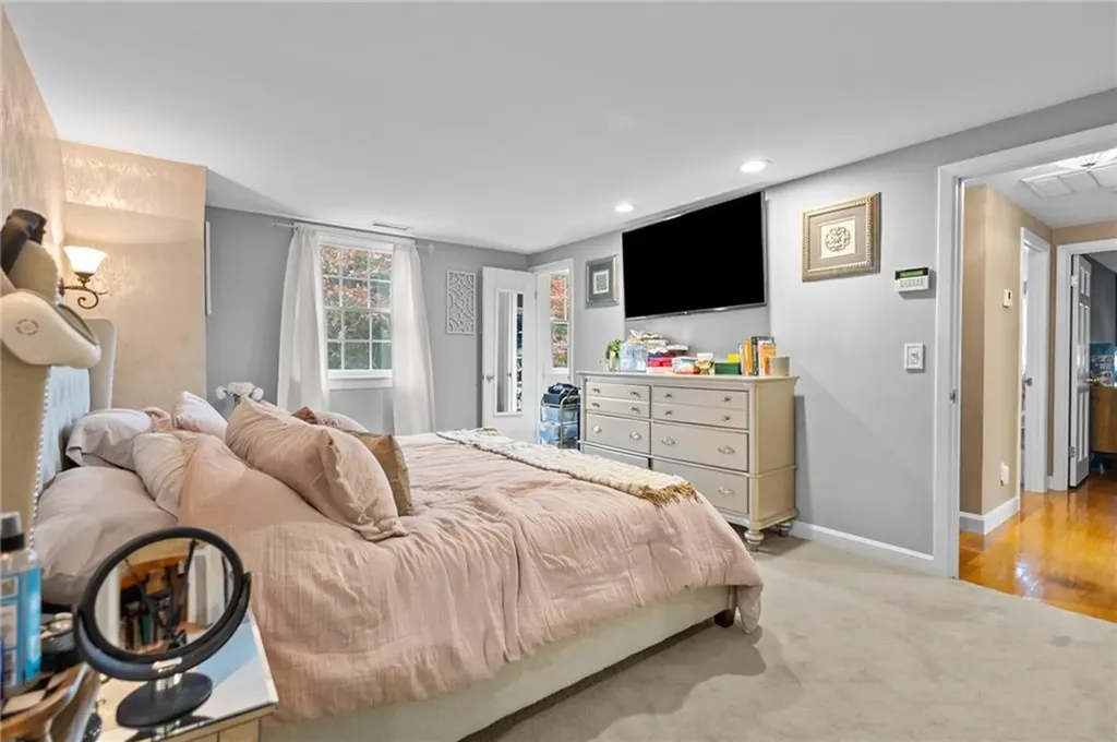 152 Glen Hills Drive Cranston RI 02920