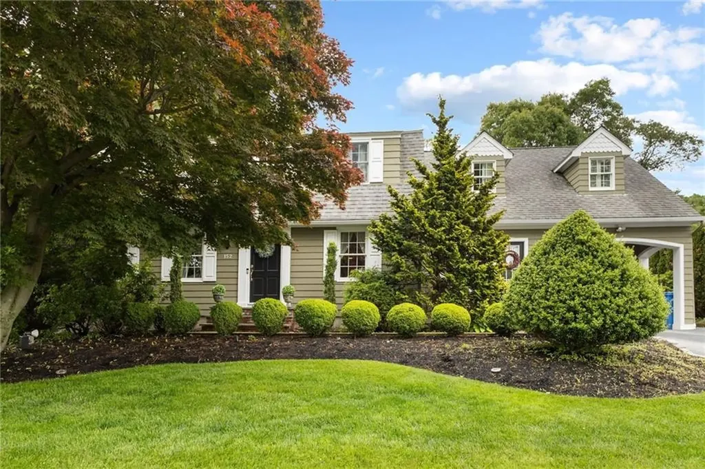 152 Glen Hills Drive Cranston RI 02920