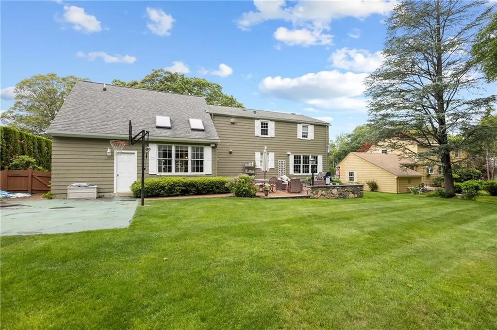 152 Glen Hills Drive Cranston RI 02920