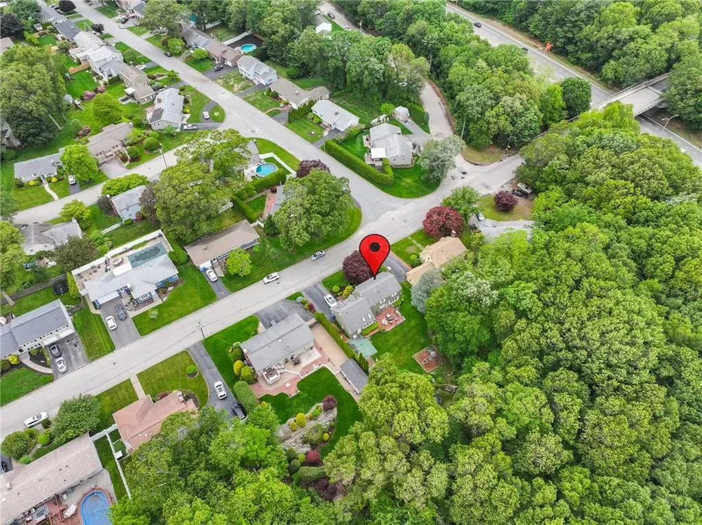 152 Glen Hills Drive Cranston RI 02920