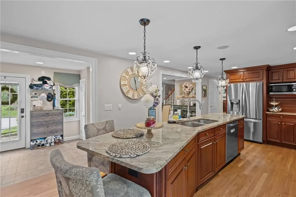 152 Glen Hills Drive Cranston RI 02920