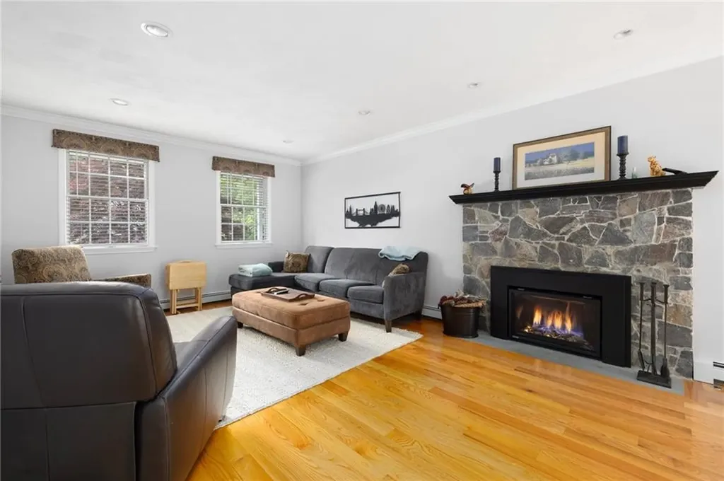 52 S Eagle Nest Drive Lincoln RI 02865