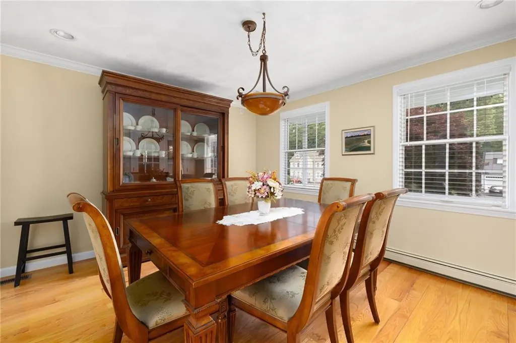 52 S Eagle Nest Drive Lincoln RI 02865